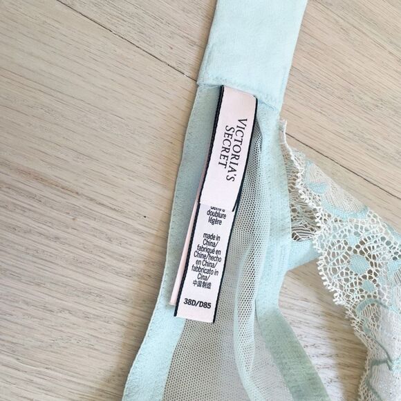 BUY 1 GET 1 FREE 38D Victorias Secret lightly lined demi mint lace bra - Picture 3 of 7